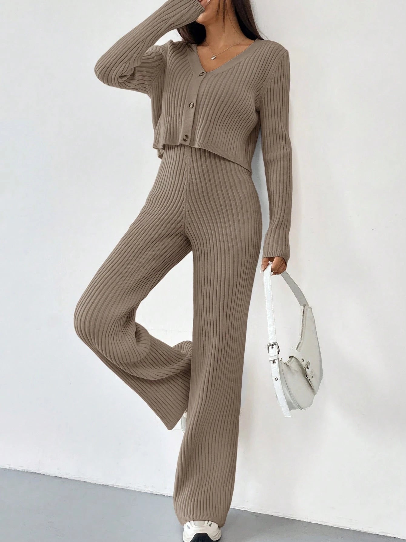 Ezwear Autumn and Winter 2Pcs/Set Women V-Neck Button Decor Contrast Color Long Sleeve Top and Knitted Long Pants Sweater Suit,Women'S Fall Clothes